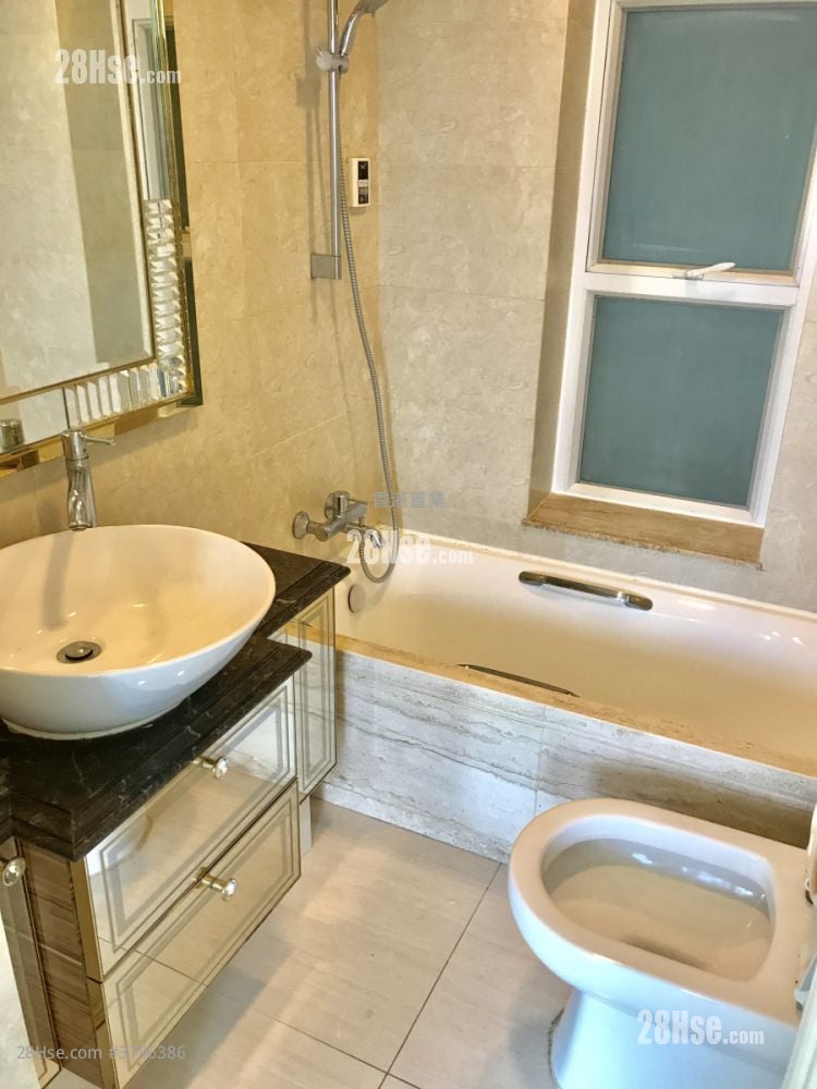 致蓝天 售盘 4 房 , 2 浴室 959 平方尺