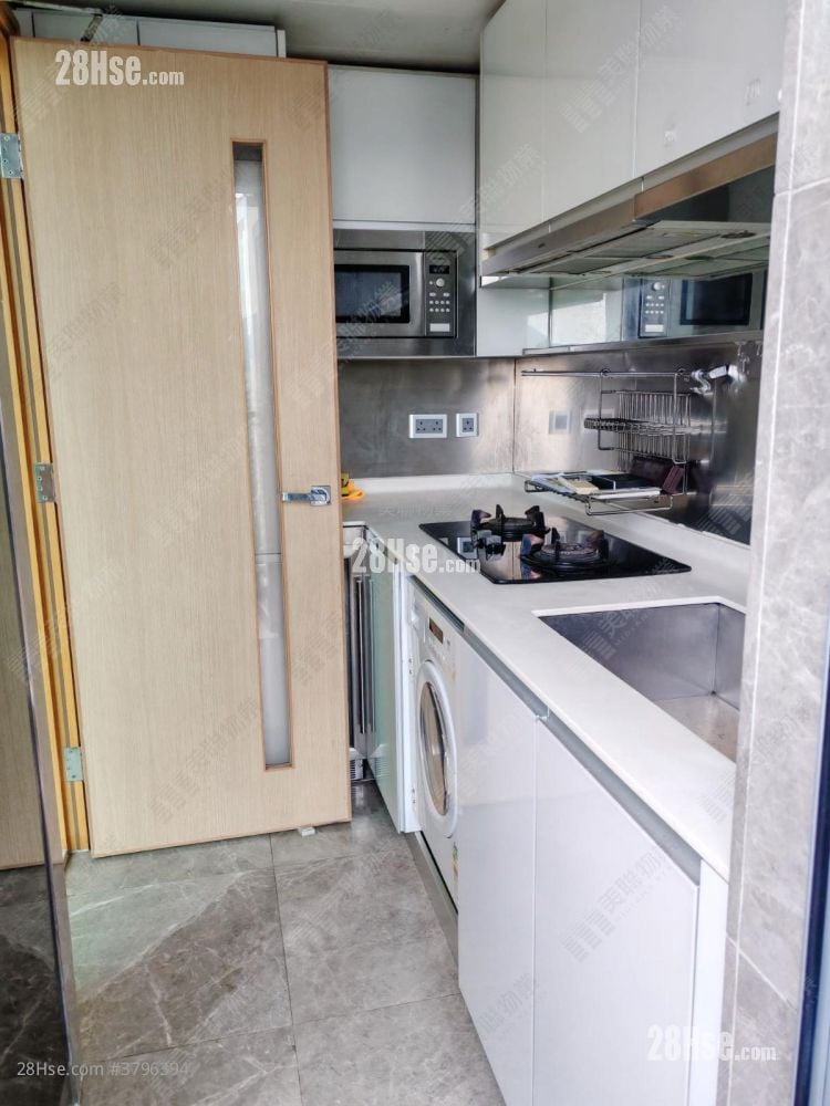 Century Gateway Rental 2 Bedrooms , 1 Bathroom 473 ft²