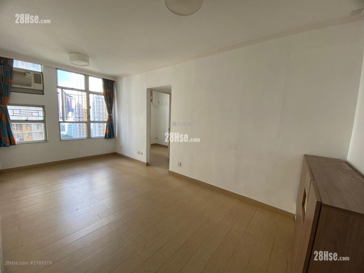 Yu Chui Court Sell 2 Bedrooms , 1 Bathroom 517 ft²