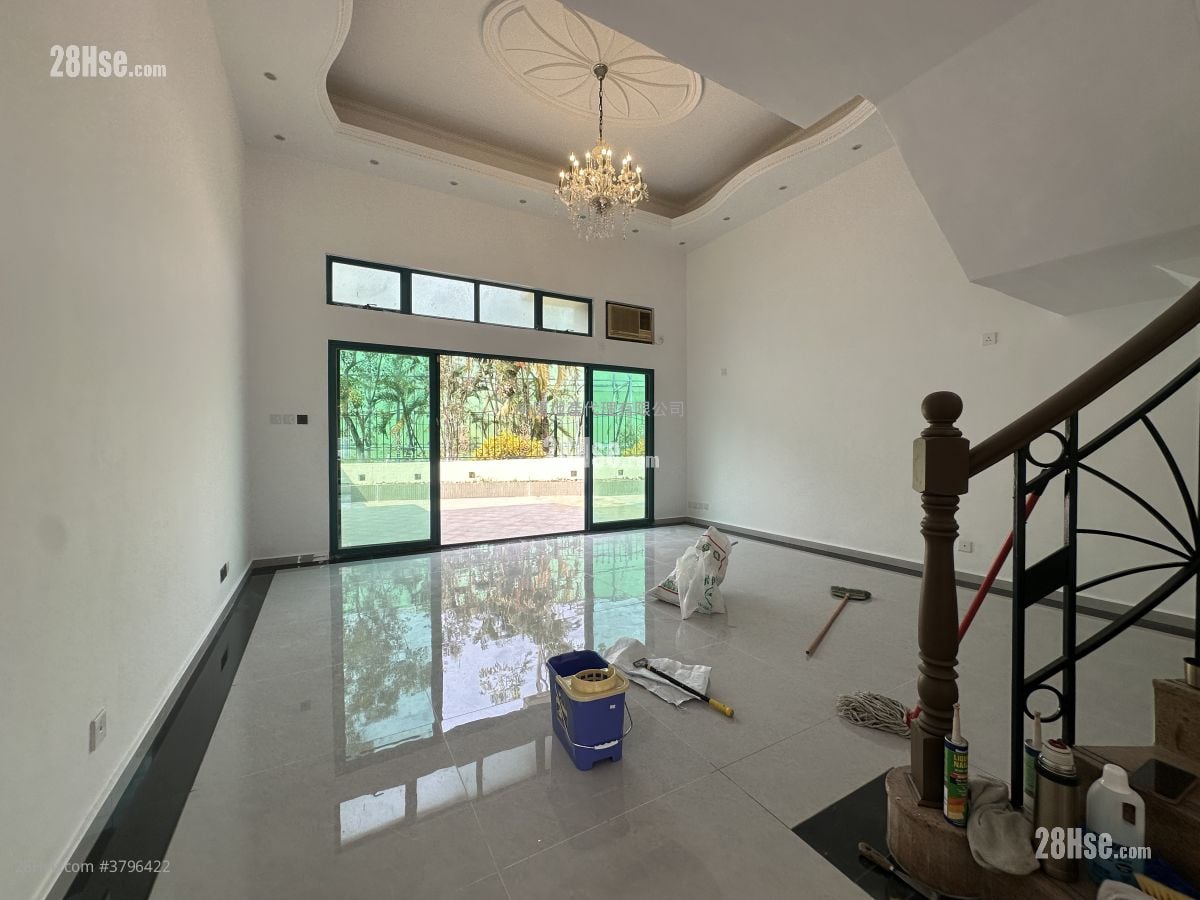 Palm Springs Sell 3 Bedrooms , 3 Bathrooms 1,372 ft²