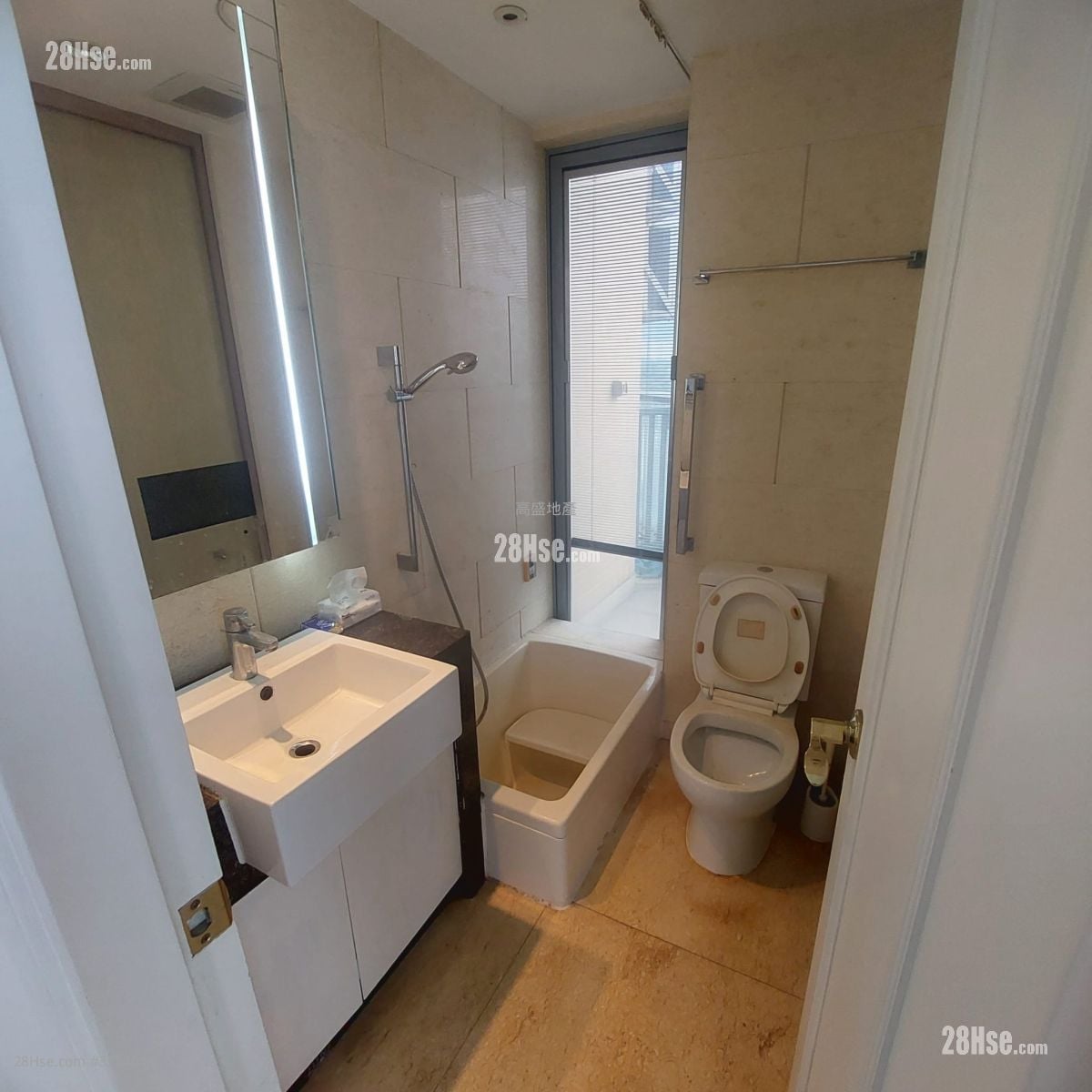 Maison Rose Rental 1 Bedroom , 1 Bathroom 272 ft²