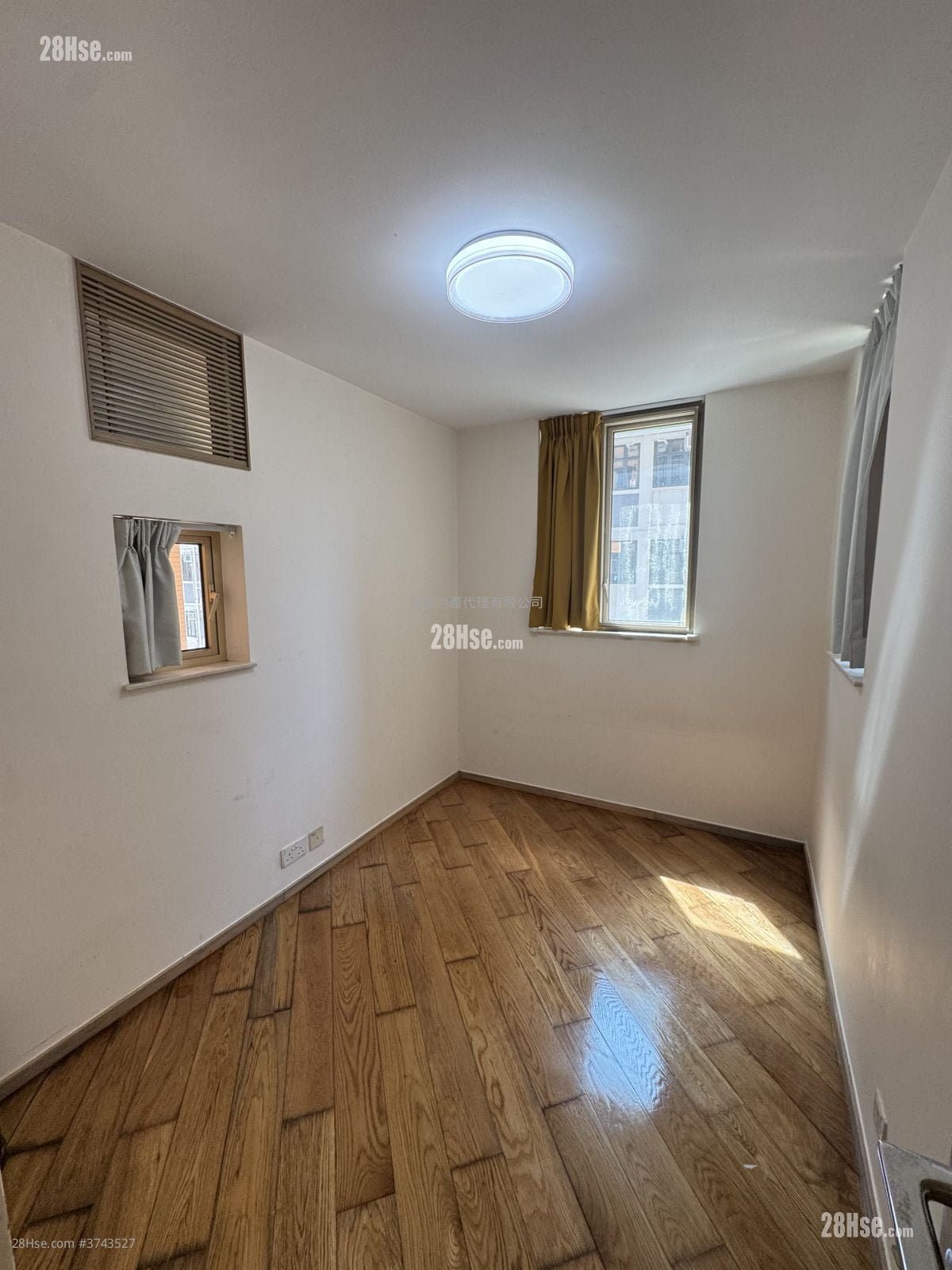 海濱南岸 租盤 3 房 , 2 浴室 589 平方呎