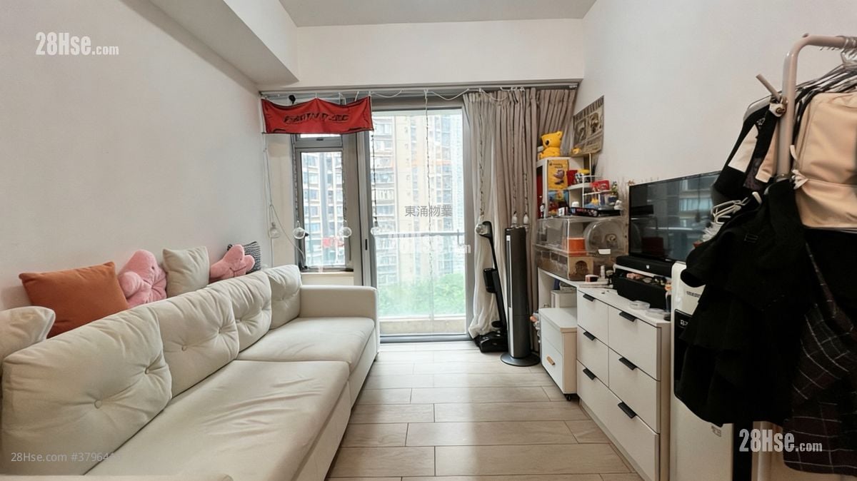 Century Link Sell 2 Bedrooms , 1 Bathroom 462 ft²