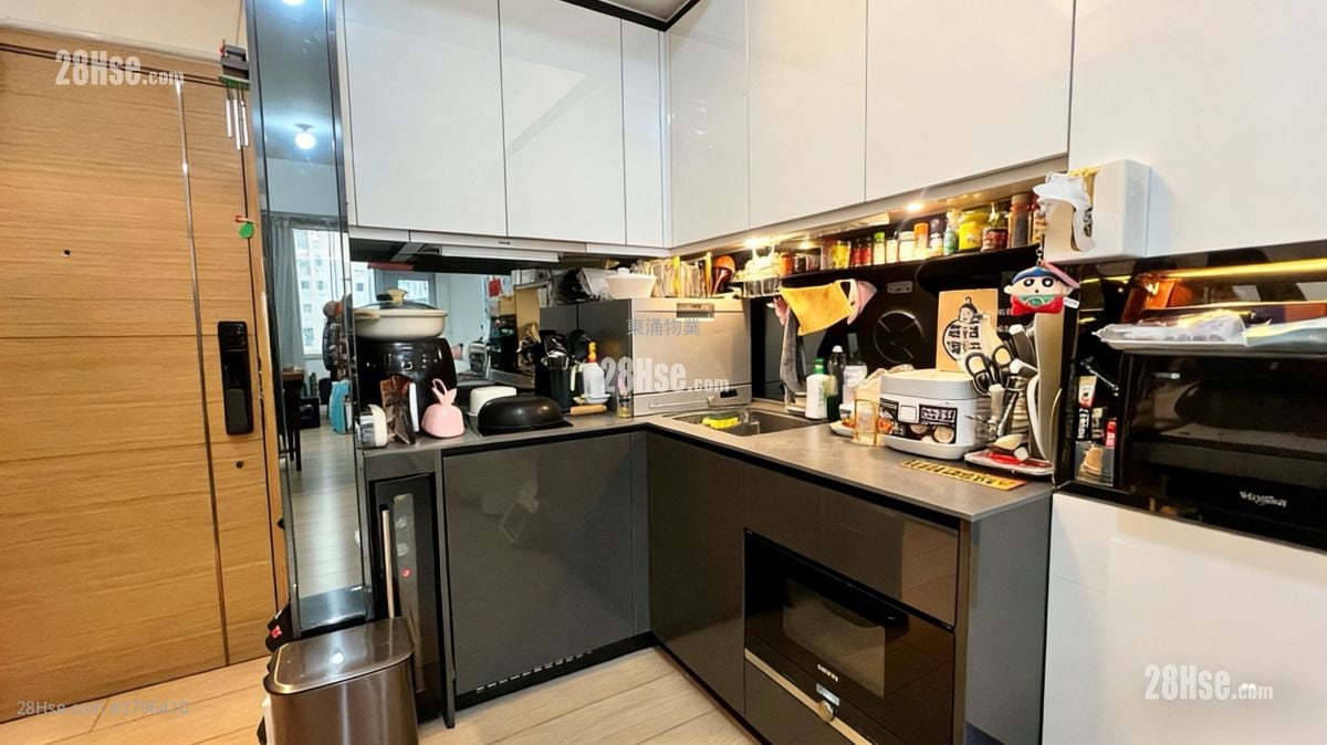 Century Link Sell 2 Bedrooms , 1 Bathroom 462 ft²