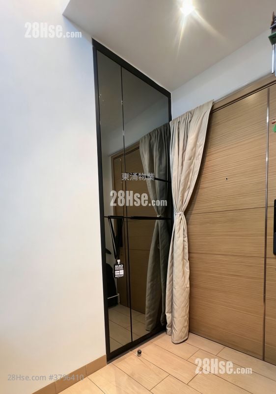 Century Link Sell 2 Bedrooms , 1 Bathroom 462 ft²