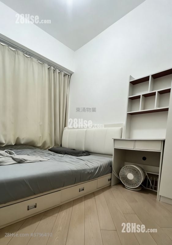 Century Link Sell 2 Bedrooms , 1 Bathroom 462 ft²