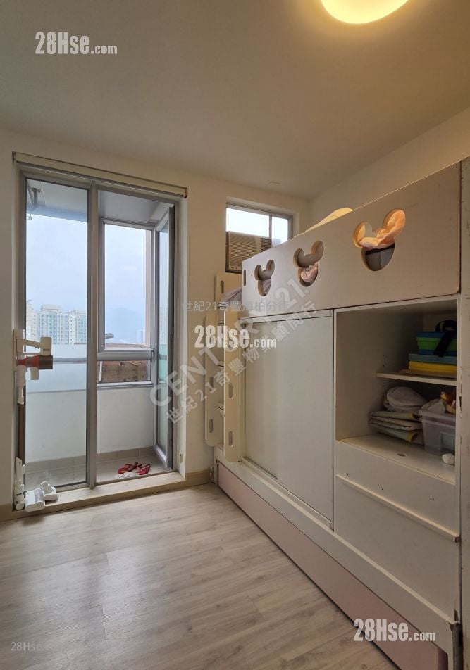 Kam Chun Court Sell 2 Bedrooms , 1 Bathroom 418 ft²