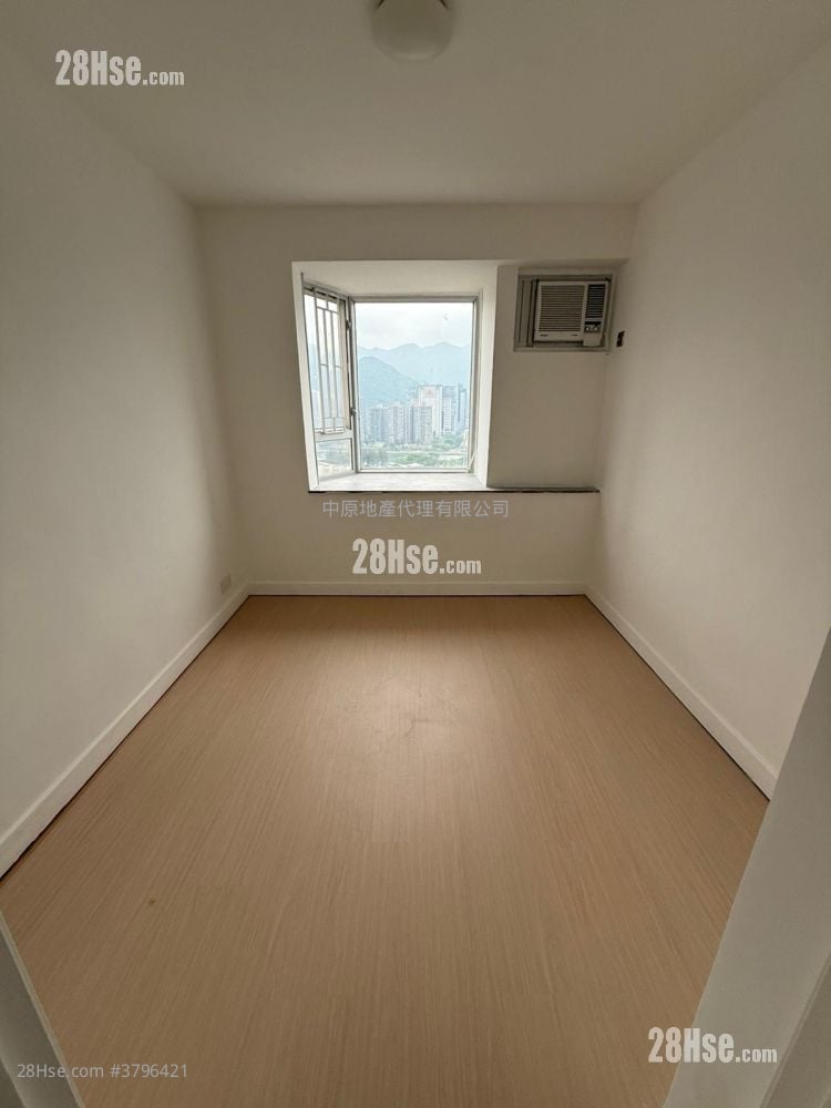 Jubilee Garden Sell 3 Bedrooms 665 ft²