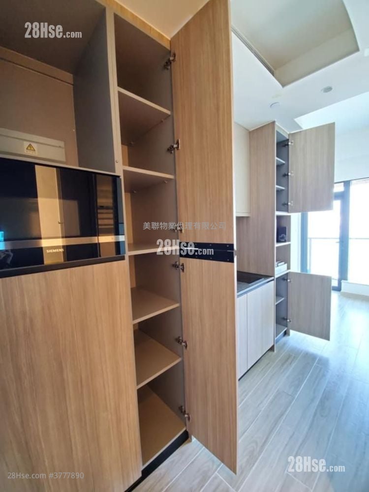 Novum East Sell 1 Bathroom 234 ft²