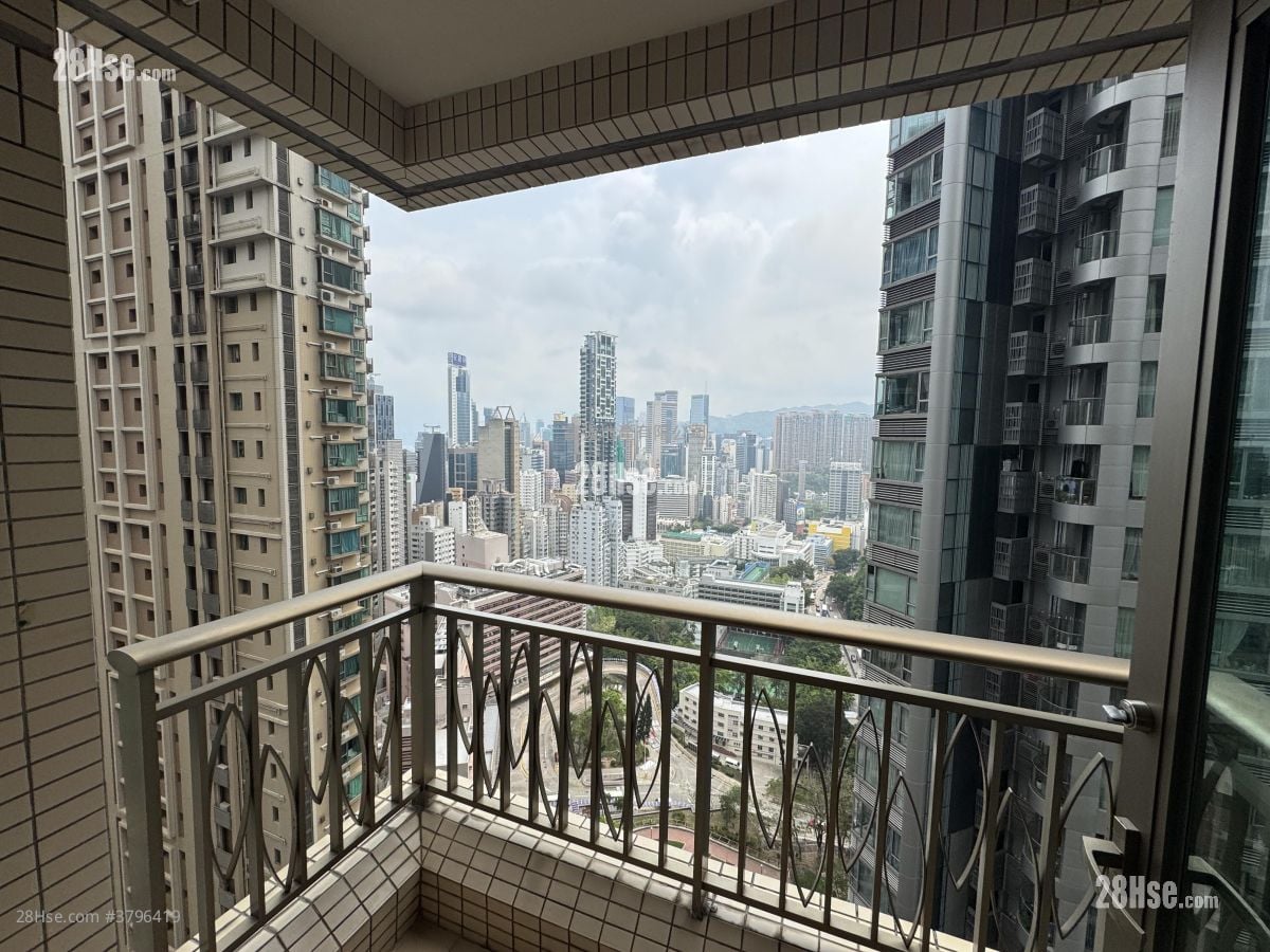 The Zenith Rental 3 Bedrooms , 2 Bathrooms 644 ft²