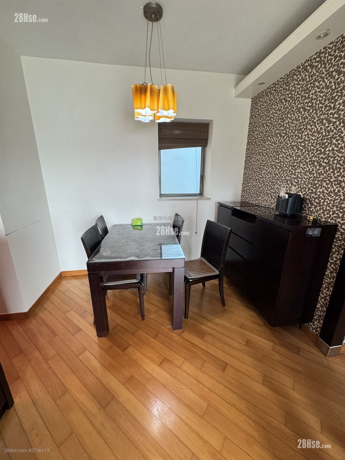 The Zenith Rental 3 Bedrooms , 2 Bathrooms 644 ft²