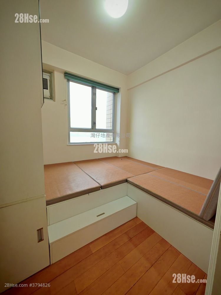 伊利莎伯大厦 租盘 2 房 , 1 浴室 540 平方尺