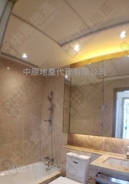 The Latitude Sell 542 ft²