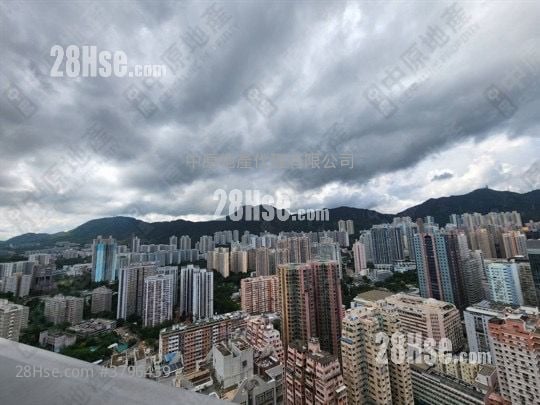 The Latitude Sell 542 ft²