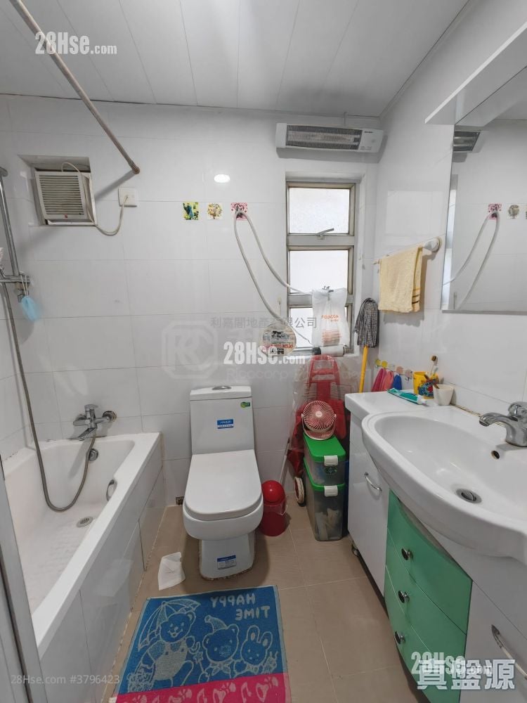 嘉湖山庄 售盘 3 房 , 2 浴室 636 平方尺