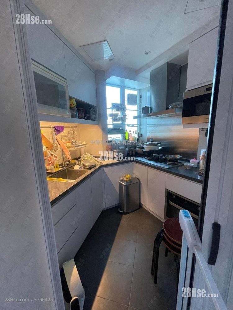 Le Prime Of Le Prestige Sell 4 Bedrooms 977 ft²