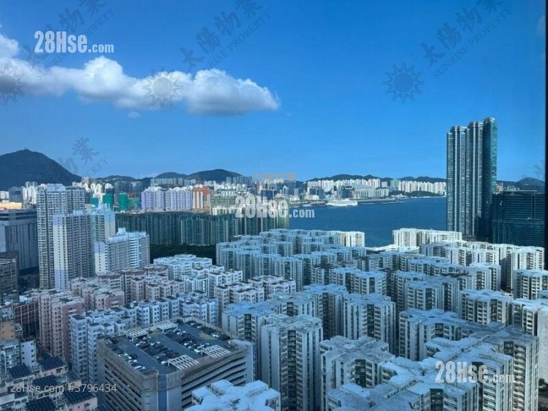 半岛豪庭 售盘 2 房 563 平方尺