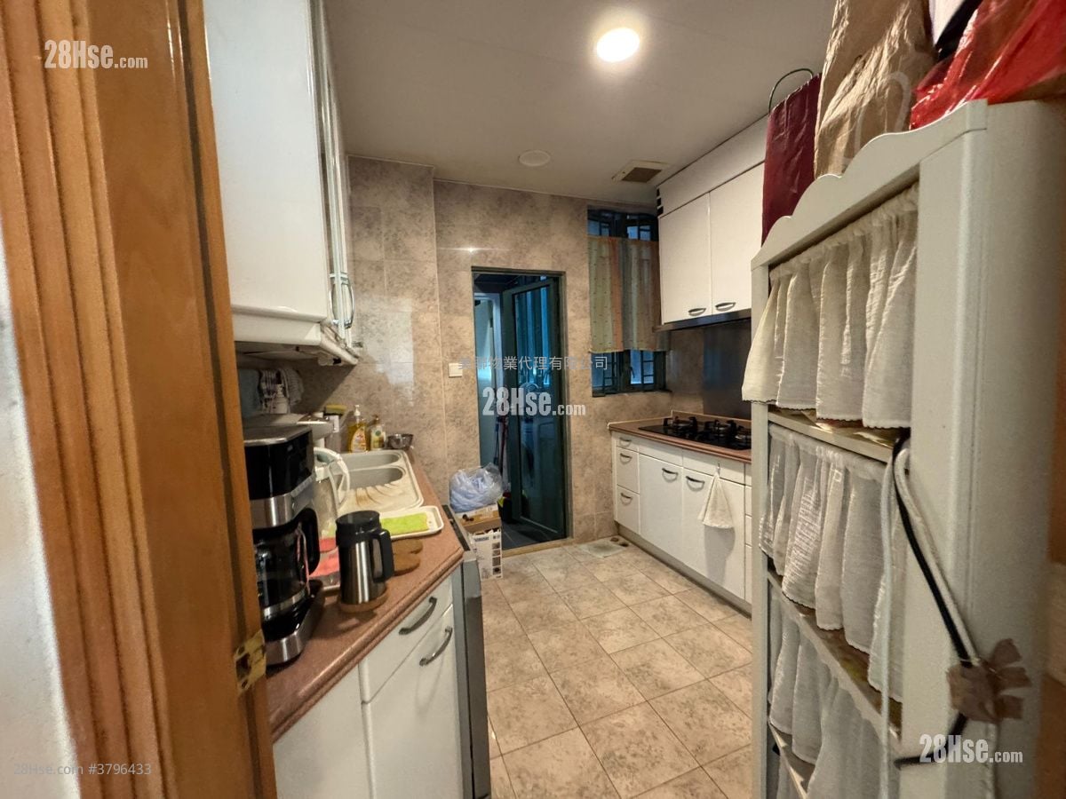 鹿茵山庄 售盘 3 房 1,101 平方尺