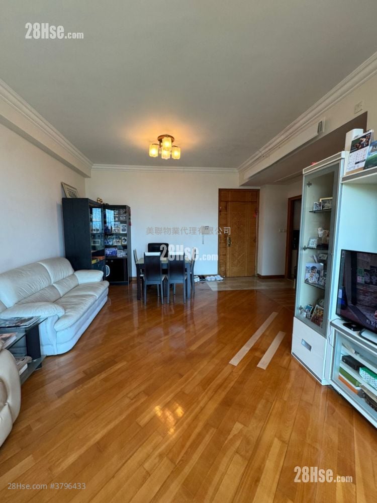 鹿茵山庄 售盘 3 房 1,101 平方尺