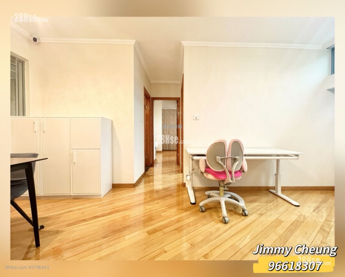 Tung Chung Crescent Sell 2 Bedrooms , 1 Bathroom 536 ft²