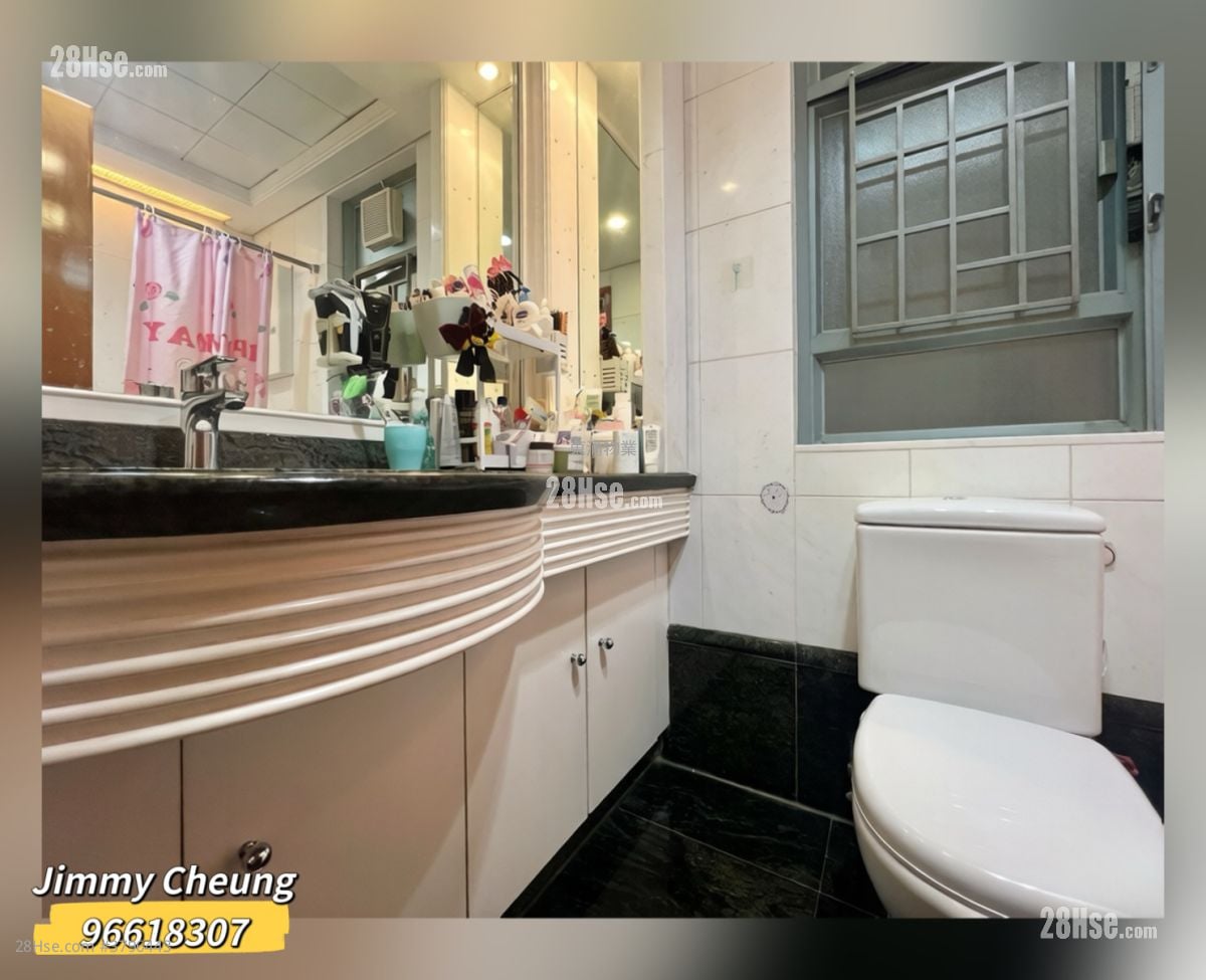 Tung Chung Crescent Sell 2 Bedrooms , 1 Bathroom 536 ft²