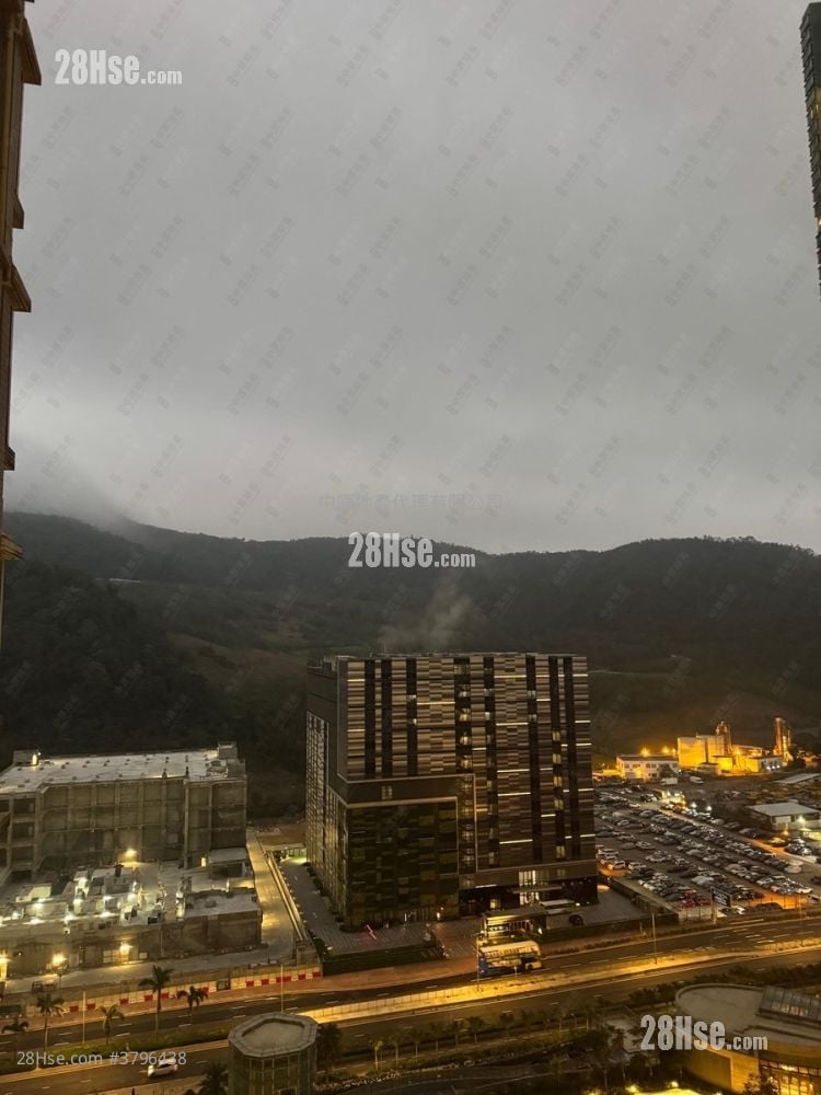 Le Prime Of Le Prestige Sell 4 Bedrooms 985 ft²