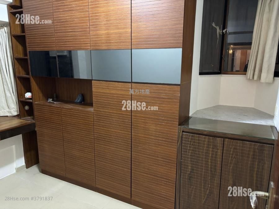 富豪花园 售盘 3 房 , 1 浴室 670 平方尺