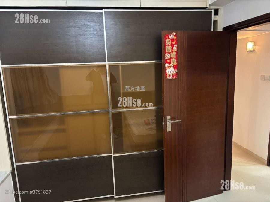 富豪花园 售盘 3 房 , 1 浴室 670 平方尺