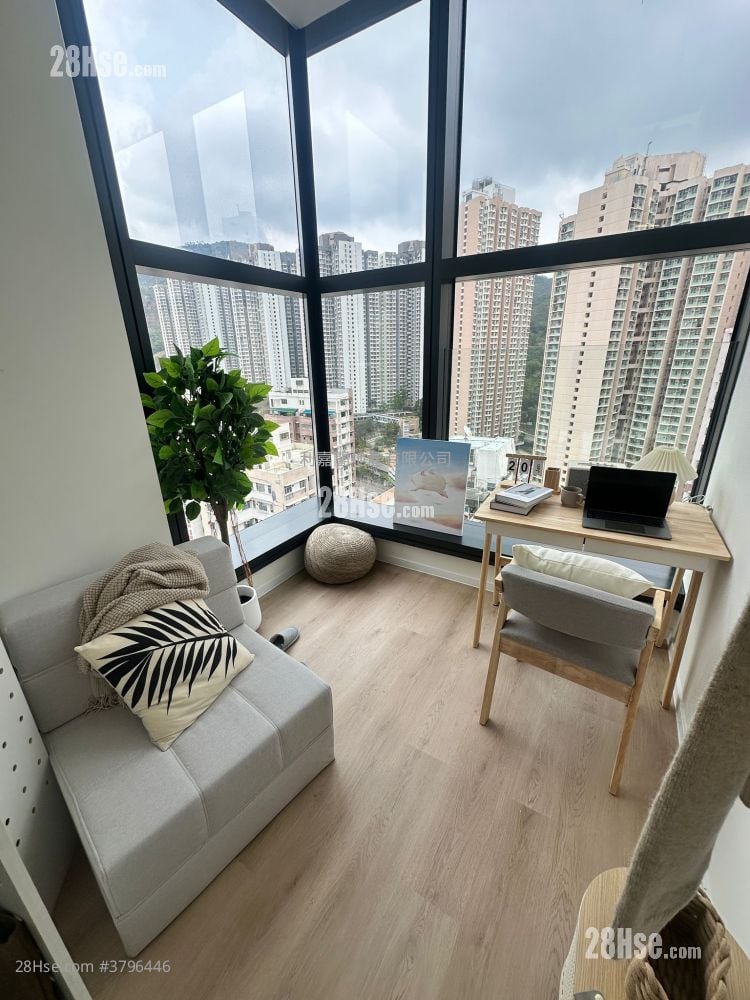 I City Sell 1 Toilet 360 ft²