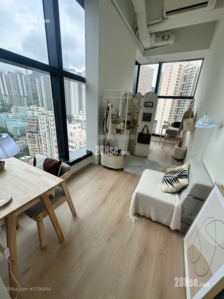 I City Sell 1 Toilet 360 ft²