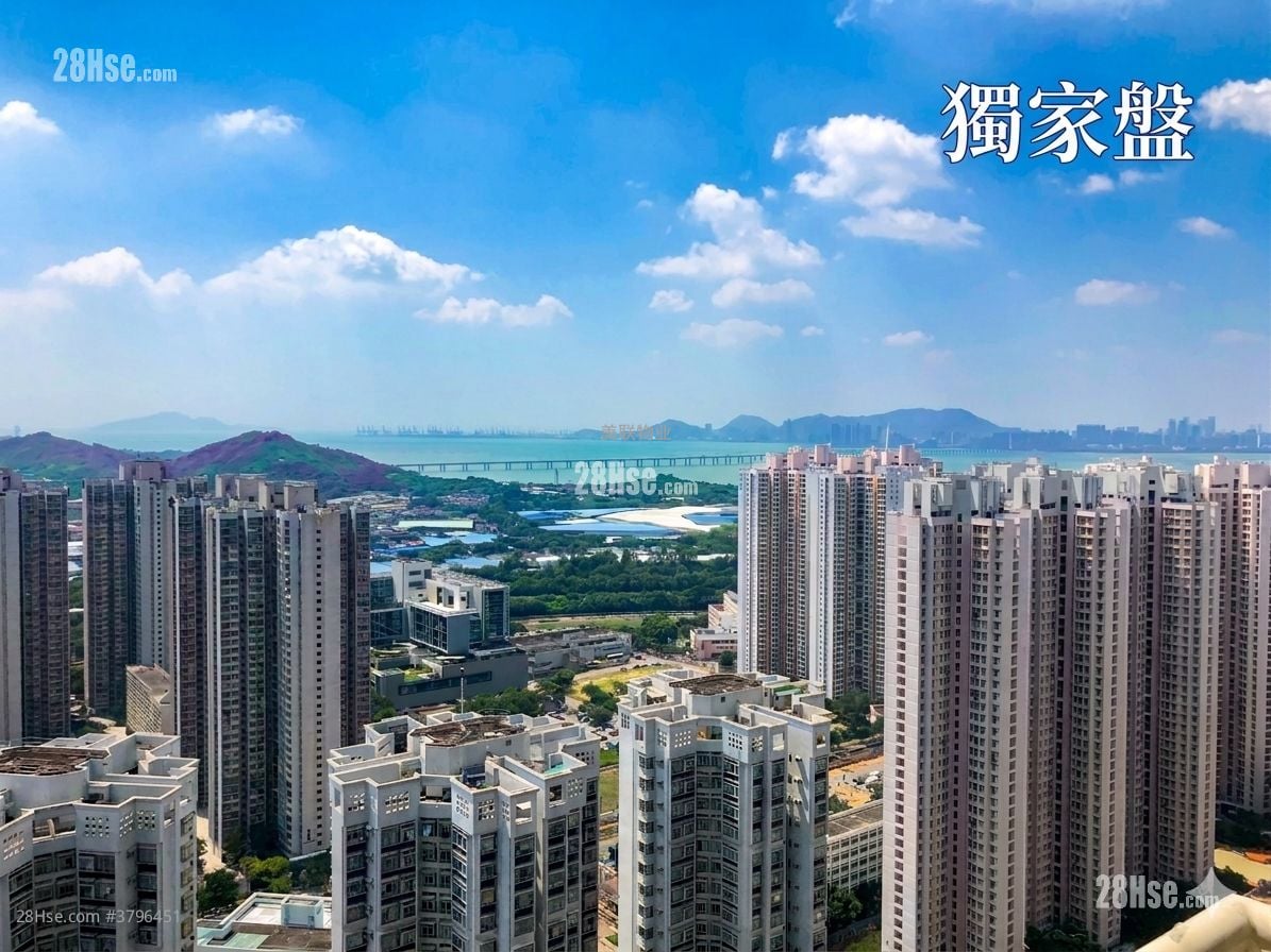 Central Park Towers Sell 2 Bedrooms , 1 Bathroom 496 ft²