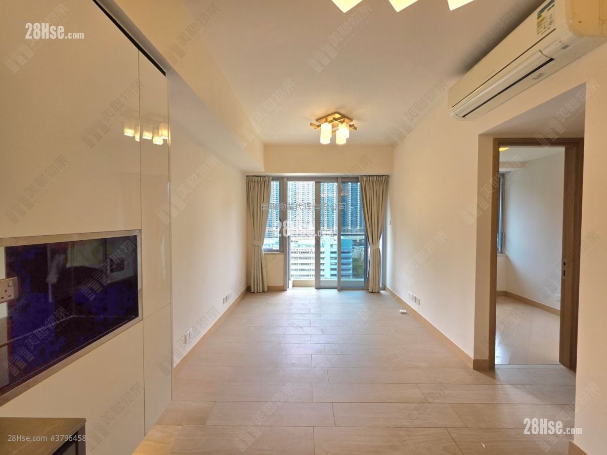 Century Link Rental 483 ft²