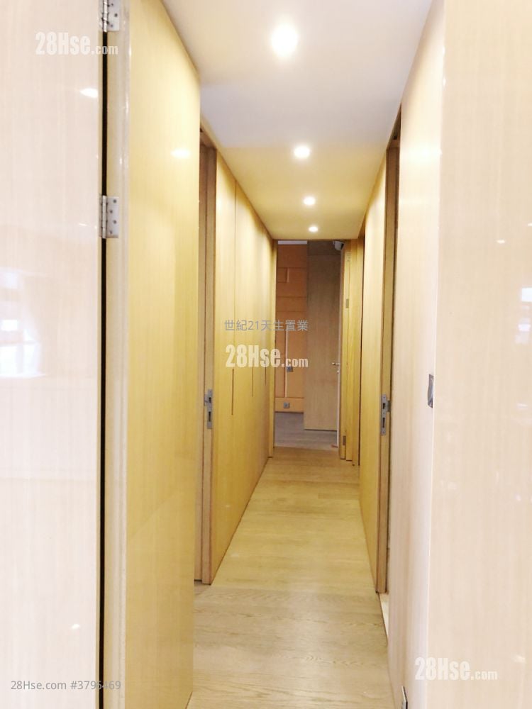 Aqua Blue Rental 5+ Bedrooms , 5+ Bathrooms 1,226 ft²