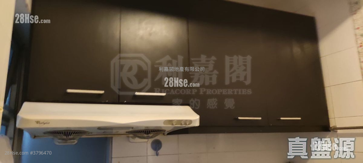 嘉湖山庄 售盘 2 房 , 1 浴室 448 平方尺