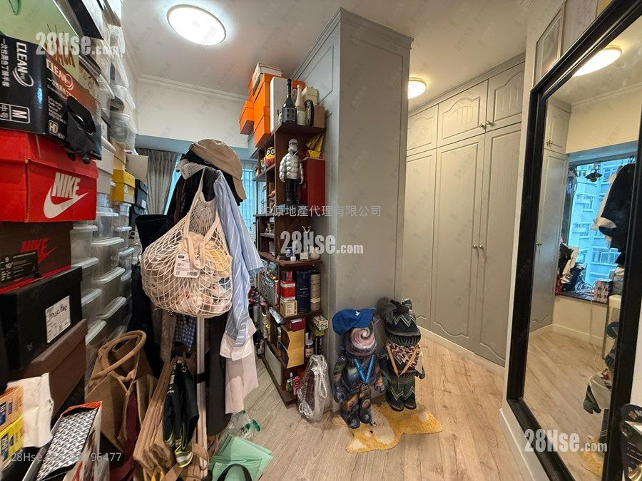 Serenade Cove Sell 2 Bedrooms , 1 Bathroom 555 ft²