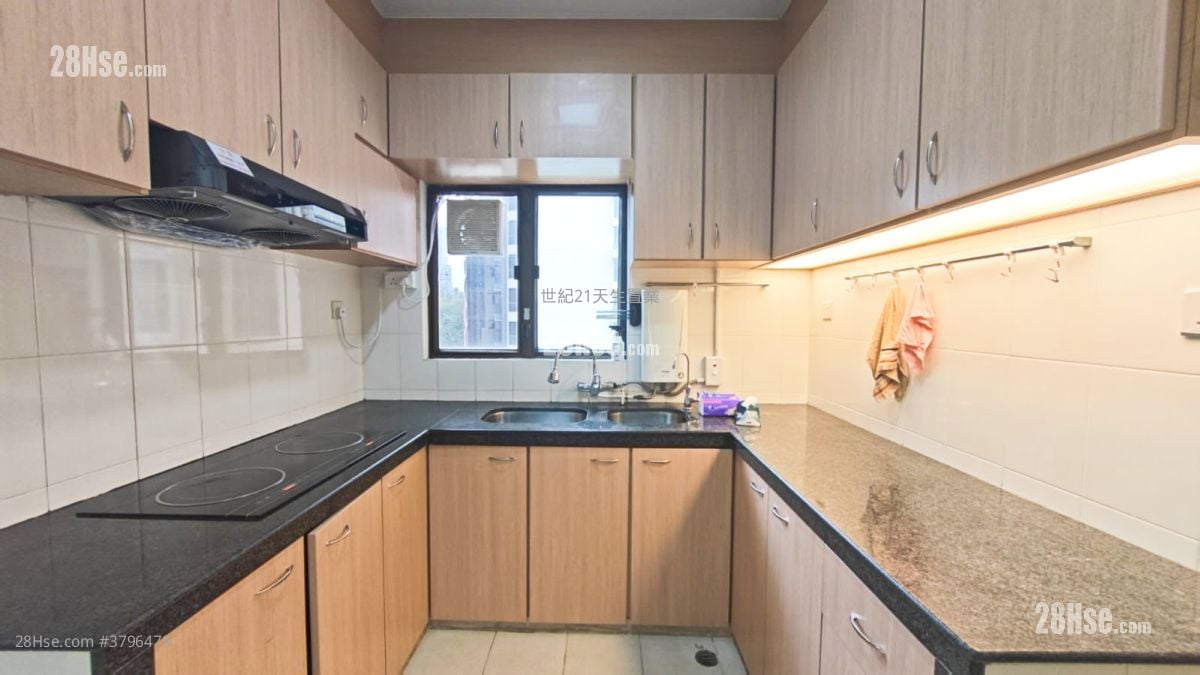 Dragon Villa Rental 5+ Bedrooms , 3 Bathrooms 1,342 ft²