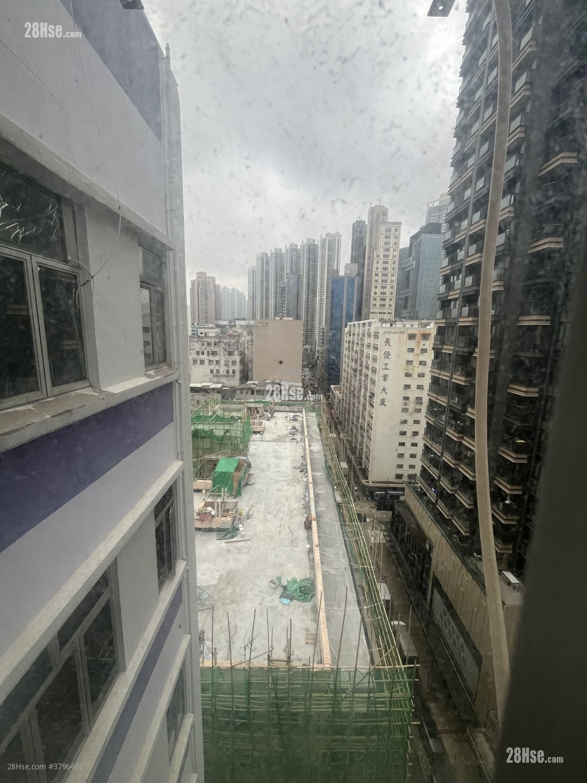 Lever Building Sell 2 Bedrooms , 1 Bathroom 270 ft²