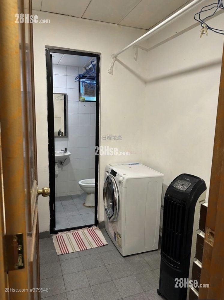 The Leighton Hill Rental 4 Bedrooms , 3 Bathrooms 1,724 ft²