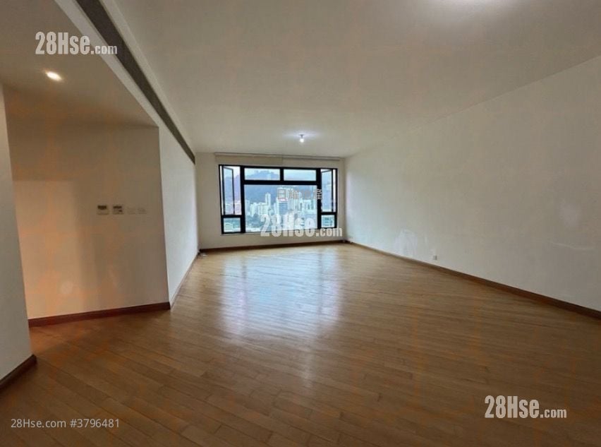 The Leighton Hill Rental 4 Bedrooms , 3 Bathrooms 1,724 ft²