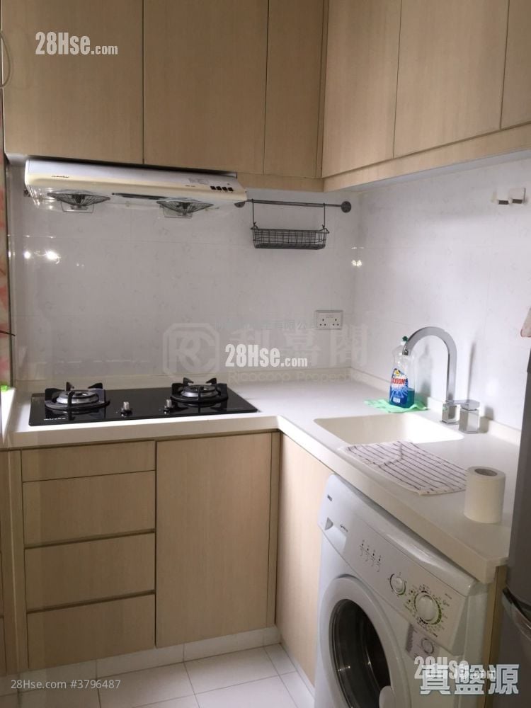 Dragon Centre Sell 1 Bedroom , 1 Bathroom 290 ft²