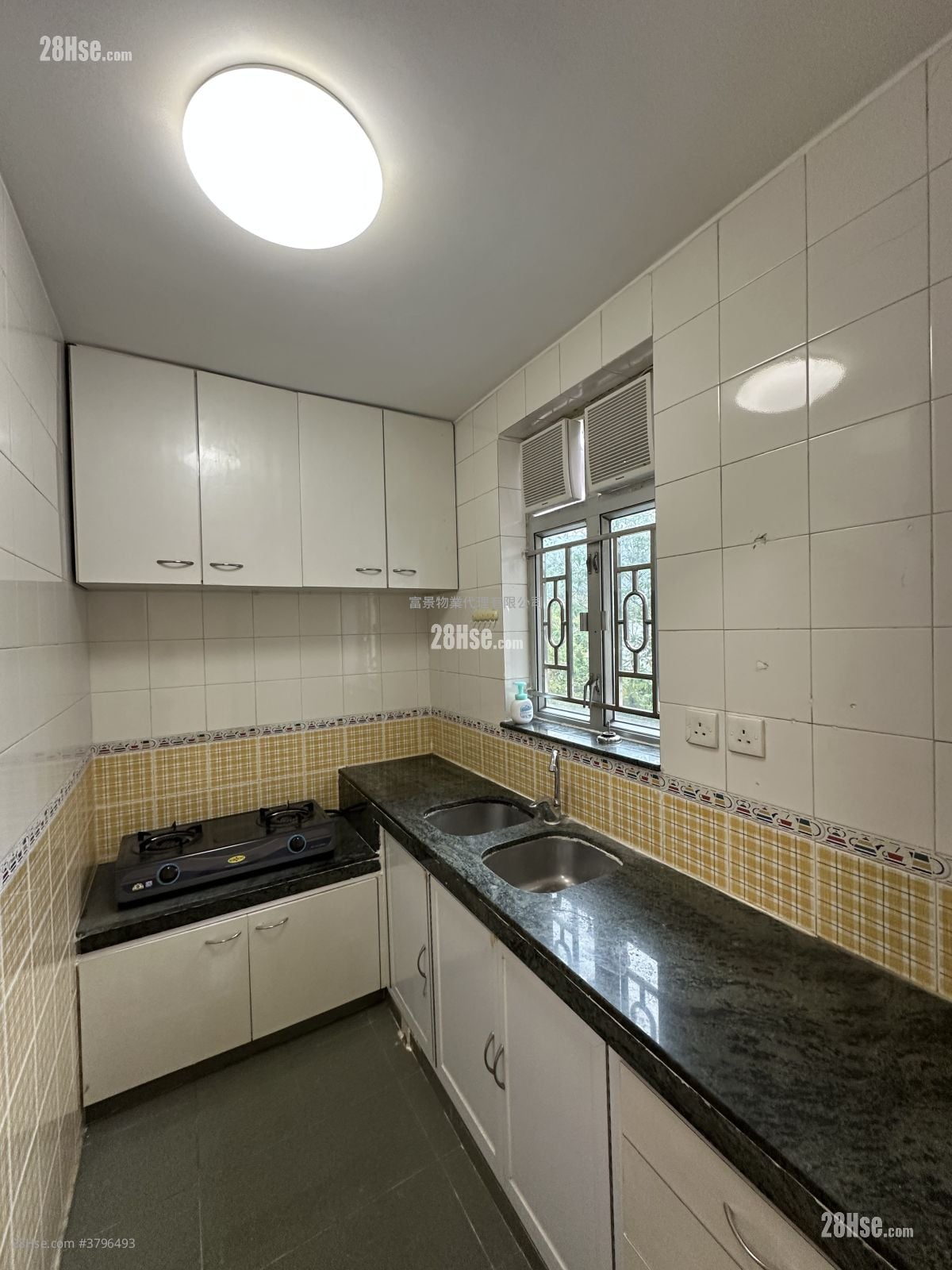 Kam Fung Garden Rental 3 Bedrooms , 1 Bathroom 650 ft²