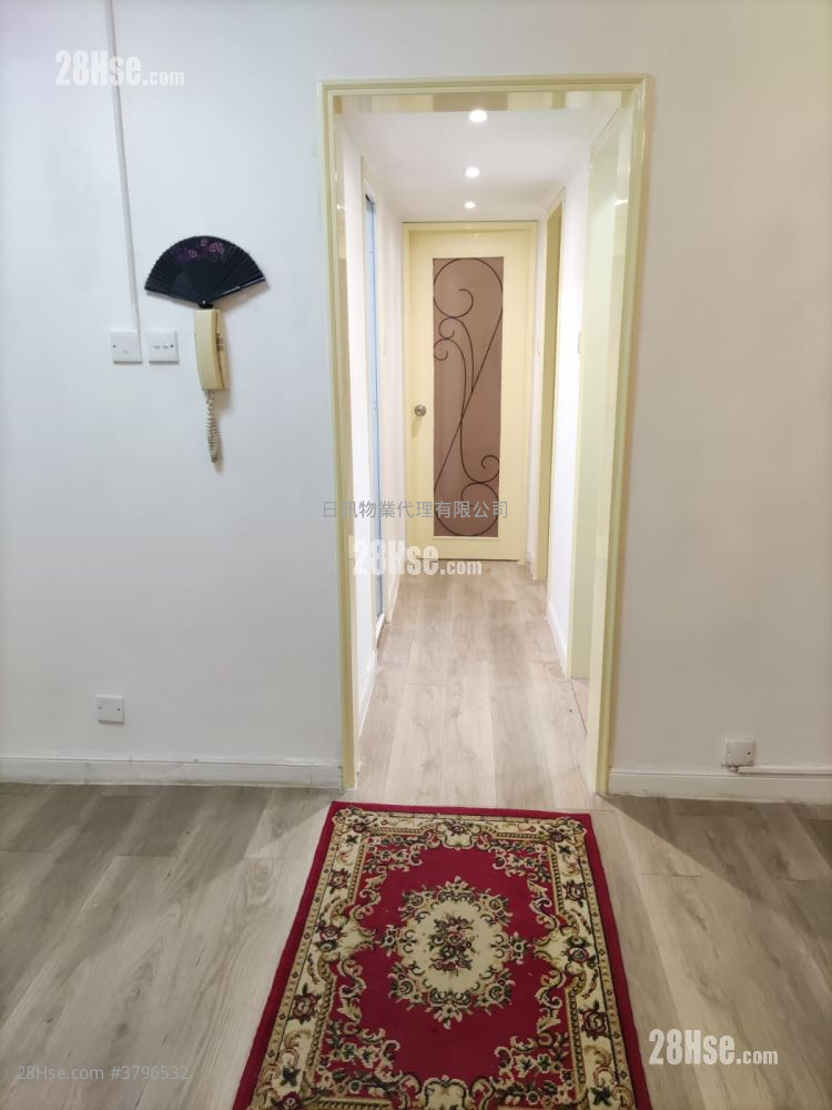 Luk Yeung Sun Chuen Rental 2 Bedrooms , 1 Bathroom 445 ft²