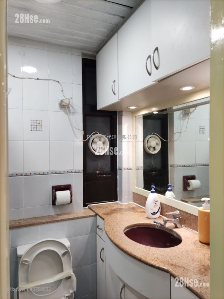 Luk Yeung Sun Chuen Rental 2 Bedrooms , 1 Bathroom 445 ft²