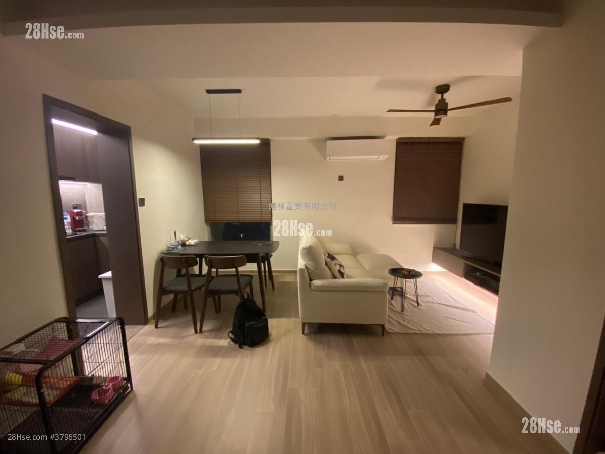 Bauhinia Garden Sell 1 Bedroom , 1 Bathroom 427 ft²