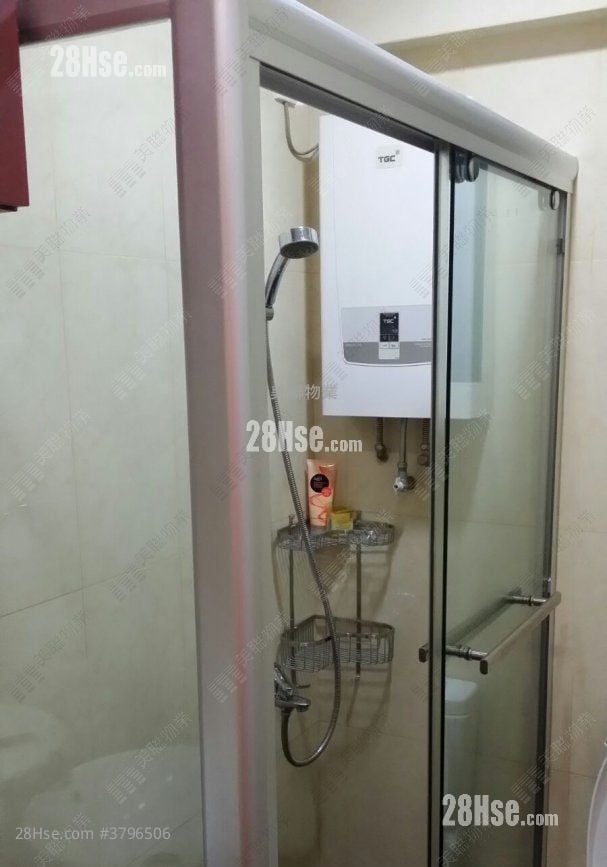 Tsing Yi Garden Sell 3 Bedrooms , 1 Bathroom 547 ft²
