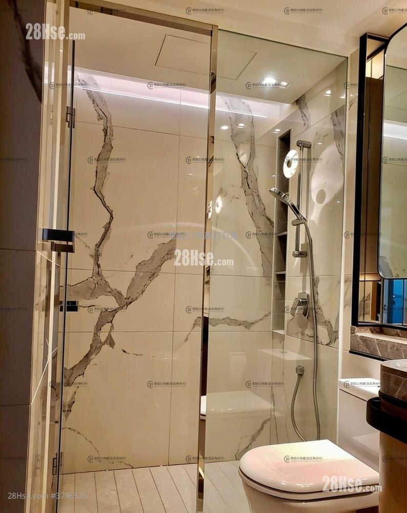 St Martin Sell 2 Bedrooms , 1 Bathroom 503 ft²