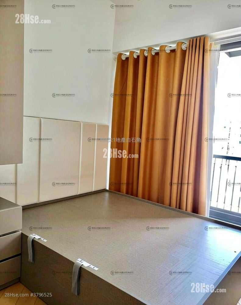 St Martin Sell 2 Bedrooms , 1 Bathroom 503 ft²