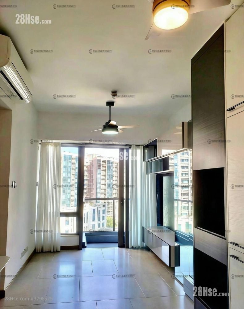 St Martin Sell 2 Bedrooms , 1 Bathroom 503 ft²