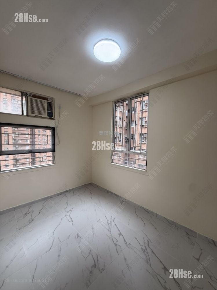 兆康苑 售盘 2 房 431 平方尺