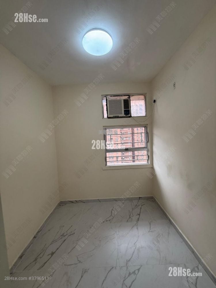 兆康苑 售盘 2 房 431 平方尺